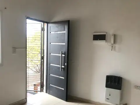 Departamento en Alquiler en Villa Nueva de Guaymallen, $ 650.000