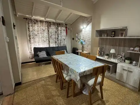 Depto Tipo Casa en Venta con 2 cocheras