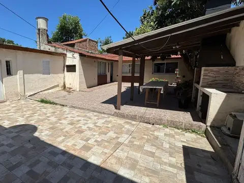 Depto Tipo Casa en Venta en Lomas de Zamora, USD 142.000
