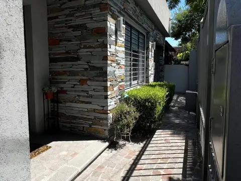 AVENIDA COLOMBRES  al 900