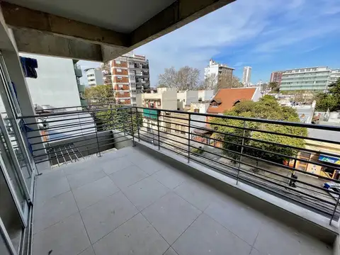 VENTA A ESTRENAR , Vicente Lopez