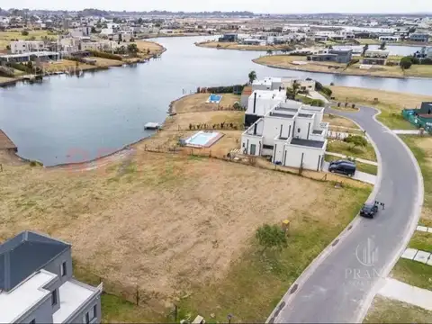 Terreno en Venta de 867,0 m2