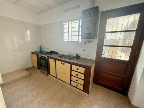 Depto Tipo Casa en Alquiler de 2 ambientes