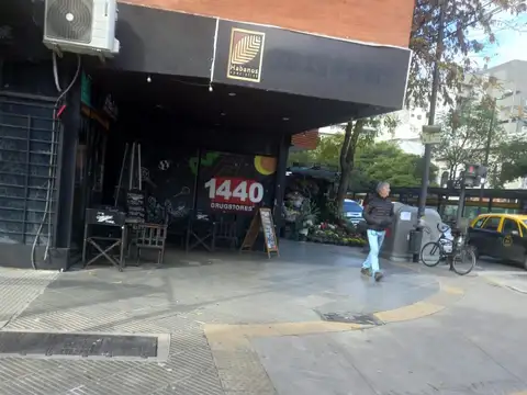 ALQUILER de LOCAL en esquina av. cabildo 3099