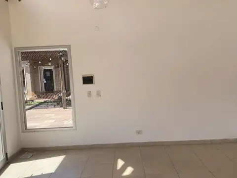 Alberdi 258 , Piso No definido