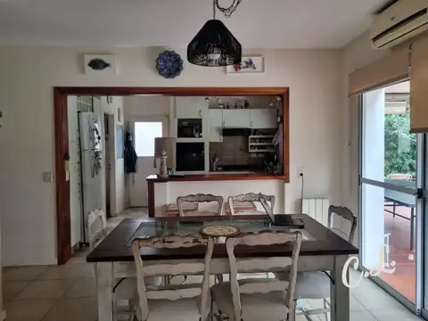 Casa en Alquiler en Benavidez, USD 2.100