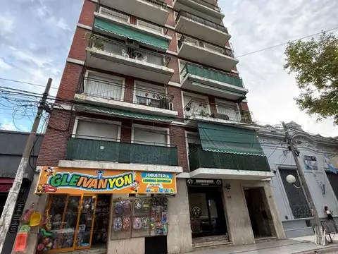 DEPARTAMENTO EN VENTA - ZÁRATE