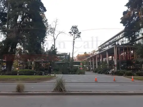 COCHERAS EN COMPLEO DE LUJO EN VENTA EN PARQUE LELOIR