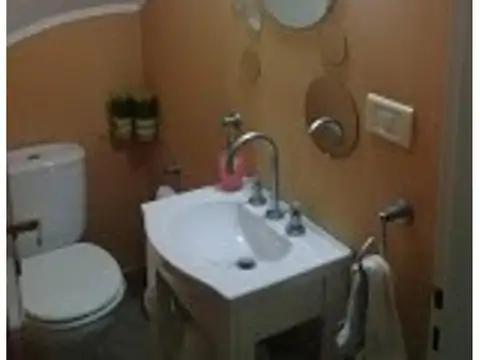 Casa en Venta en Barrio Parque Leloir, USD 150.000