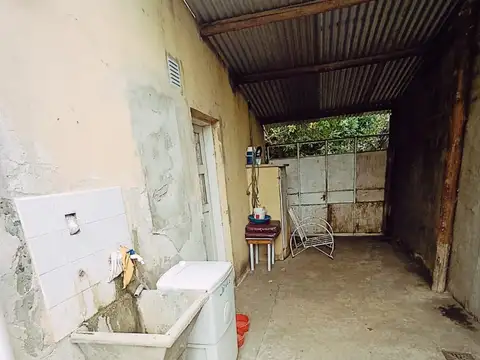 En venta hermosa casa en Colonia Avellaneda 3 dormitorios posibilidad de entrega y cuotas precio increible