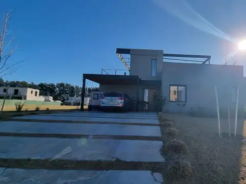 Casa venta La Calesa Pilará - VCO propiedades