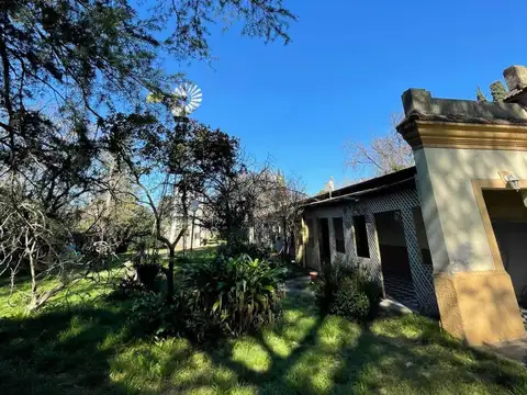 Jose Manuel Estrada y Jose Hernandez