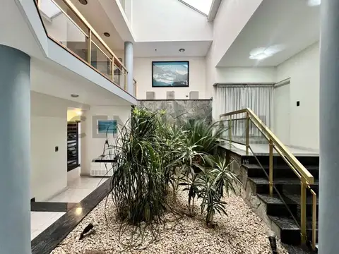 Casa en Venta en Manuel B Gonnet, USD 430.000