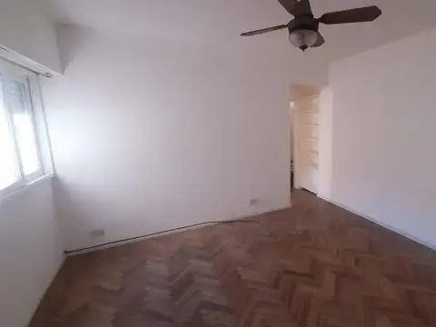 Avenida Carlos Calvo 4000, Piso 2
