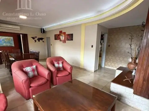 Depto Tipo Casa en Venta de 6 ambientes