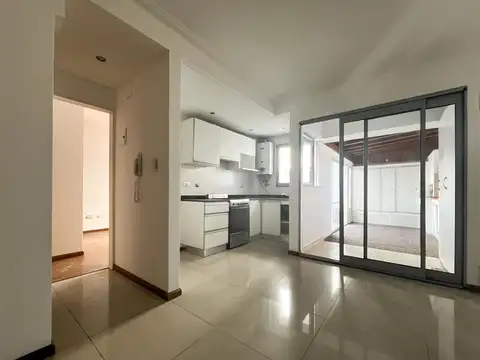 VENTA | PERMUTA  - Departamento 1 dormitorio con quincho y patio - Centro. APTO CRÉDITO.