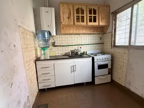 Depto Tipo Casa en Venta 50 años