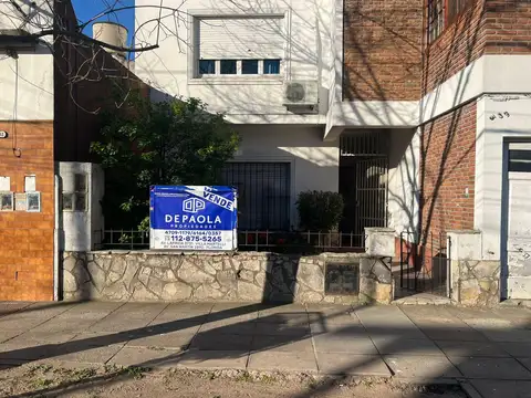 VENTA CASA EN PH PLANTA BAJA 2 AMBIENTES GARAGE JARDIN - VICENTE LOPEZ