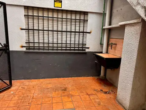 Depto Tipo Casa 2 ambientes con 1 baño