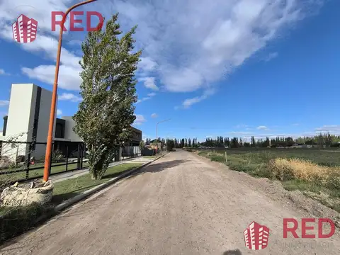 VENTA DE TERRENO EN BARRIO MANZANARES DE GINES - CIPOLLETTI