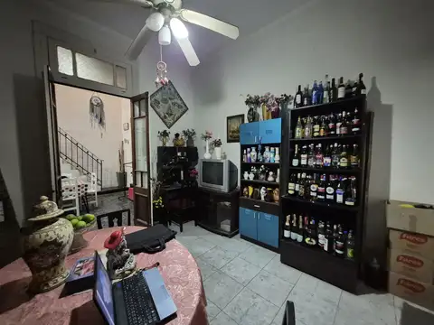 Casa 4 ambientes con 1 baño