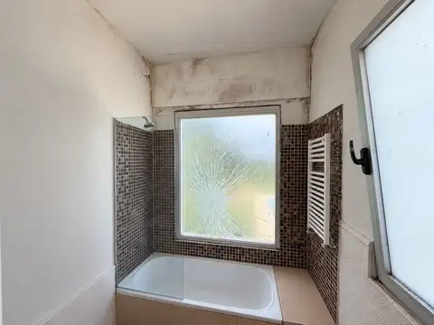 Casa OPORTUNIDAD a reciclar en Casuarinas del Pilar