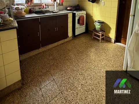 Departamento 5 ambientes con 2 baños