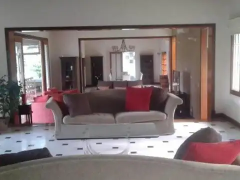 Casa en Venta de 5 dormitorios