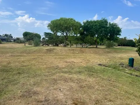 lote en San ramiro interno con fondo al verde