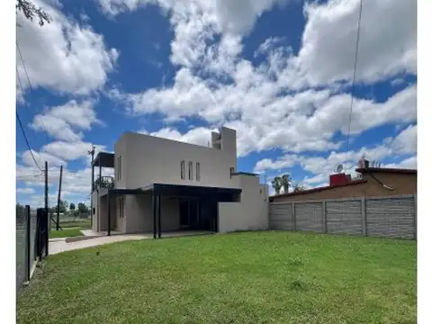 Casa en Venta en Roldan, USD 110.000