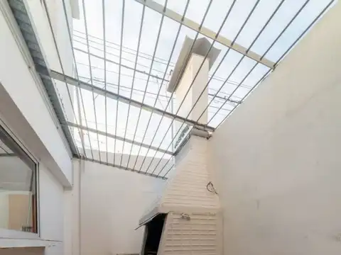 Depto Tipo Casa en Venta de 6 ambientes