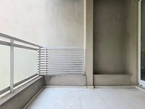 José Hernández 2400