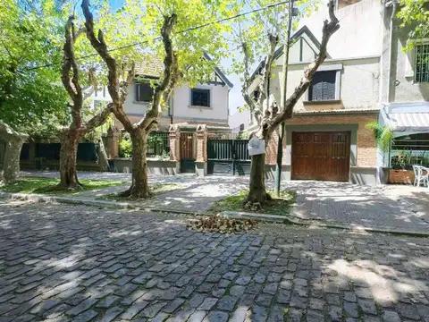 Casa 6 ambientes con 3 baños