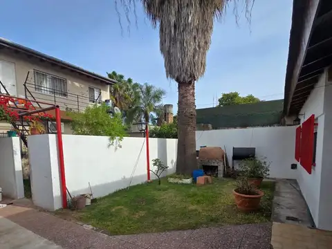 Depto Tipo Casa en Alquiler de 3 ambientes