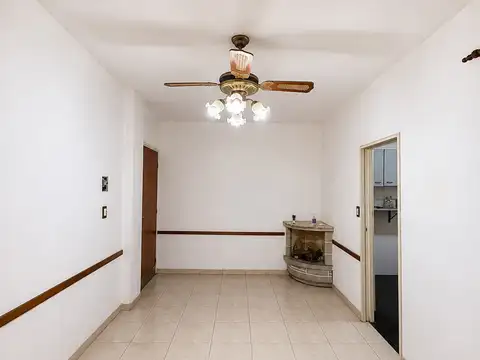 Quintino Bocayuva 300, Piso PB