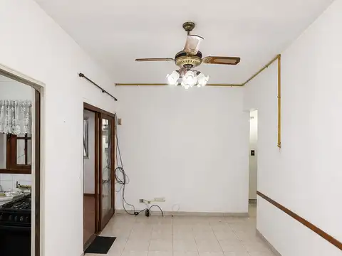 Departamento de 3 ambientes en planta baja con patio – Almagro
