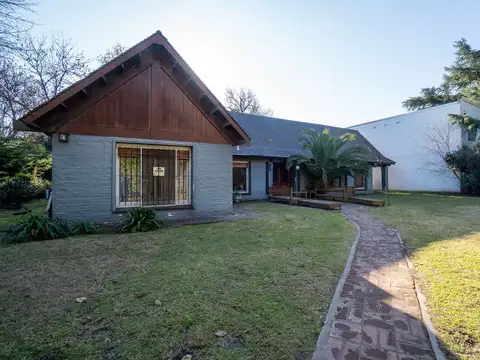 Venta casa B el Tato. Apta crédito.