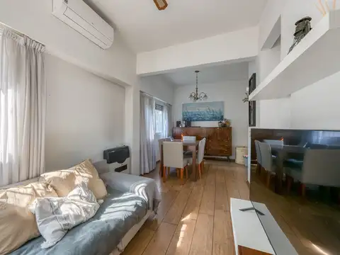 Casa 2 ambientes con 1 baño