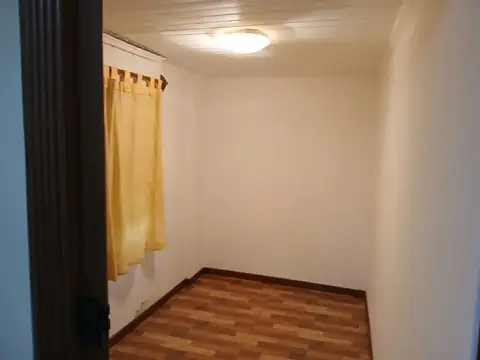 Casa en alquiler, José C. Paz - Muy buen estado