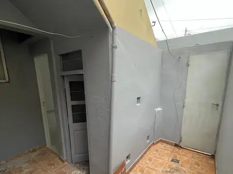 ALQUILER - PH 2 AMBIENTES - VILLA MADERO