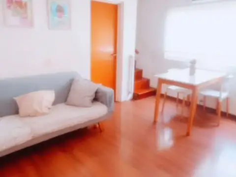 Depto Tipo Casa en Venta de 3 ambientes