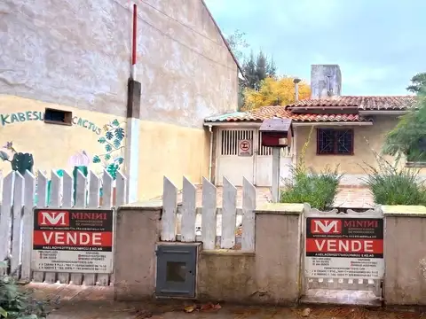 Oportunidad!, venta en Block de 2 casas + dpto, gas natural.