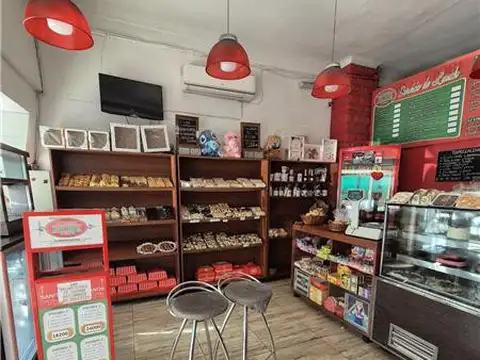 Avenida Alsina al 500