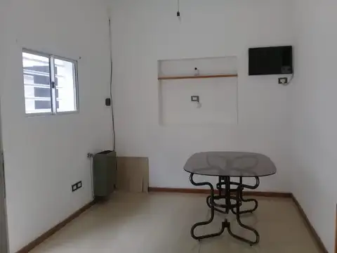 Depto Tipo Casa en Alquiler de 2 ambientes
