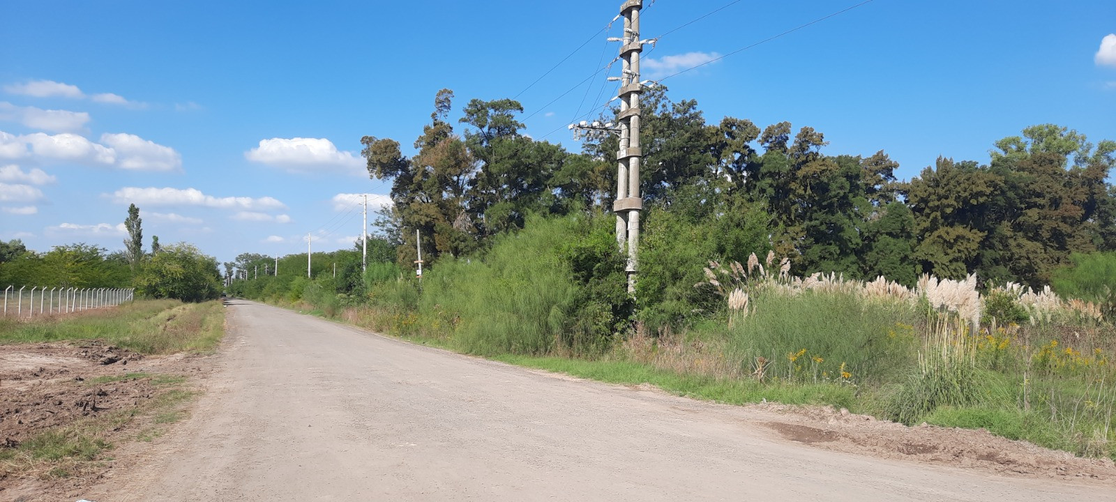 Terreno en Venta 30  mts Fondo