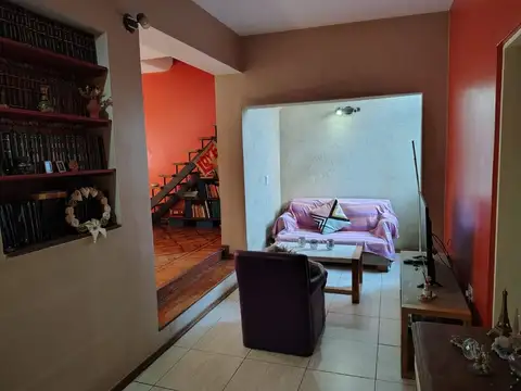 Depto Tipo Casa en Venta 26 años
