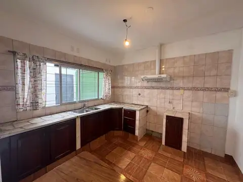 Depto Tipo Casa 4 ambientes con 1 baño