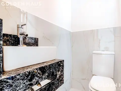 Depto Tipo Casa 4 ambientes con 2 baños