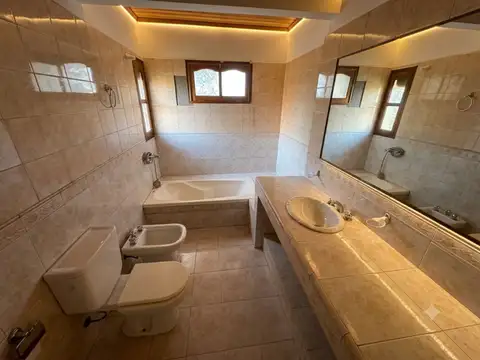 CASA EN VENTA EN ETCHEVERRY
