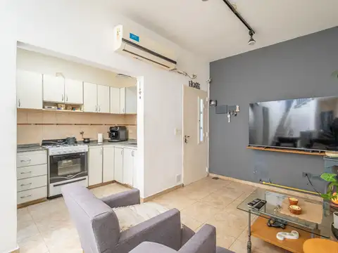 Casa en Venta en Villa General Mitre, USD 400.000